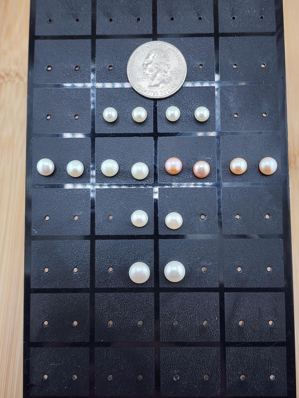 Lot Of 8 Stud Acrylic Pearl Stud Earrings Various Sizes - White and Peach 0645